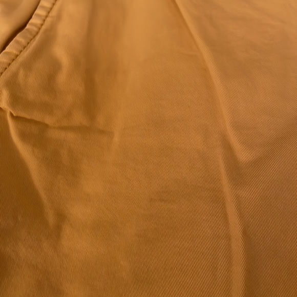 Mens size S. uniqlo flat front shorts mustard colour. Good used condition - Picture 11 of 11